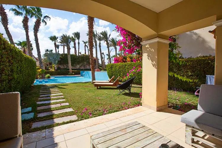 Invest in Veranda Sahl Hasheesh: Exclusive 1-BR Penthouse with Private Roof Terrace