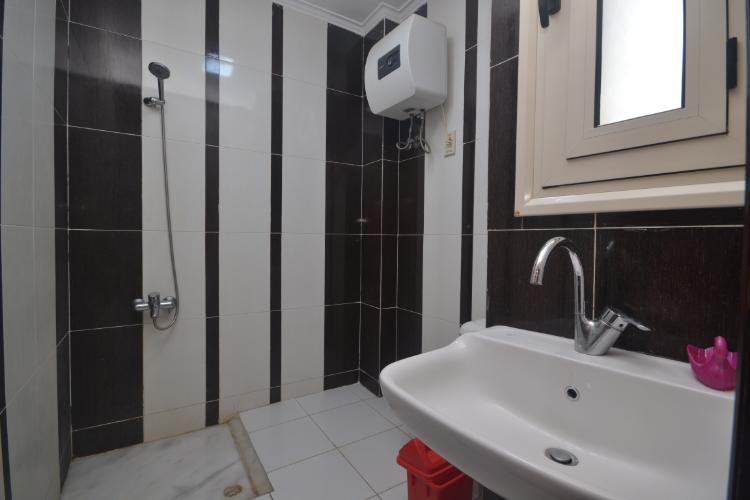 Beachfront Apartment For Rent In Ahyaa Hurghada